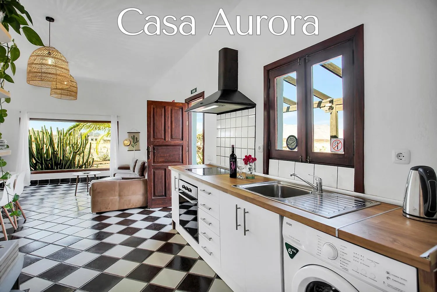 Casa Pilar, Aurora y Tarabilla en Finca Ecológica Teguitar 0*,  España