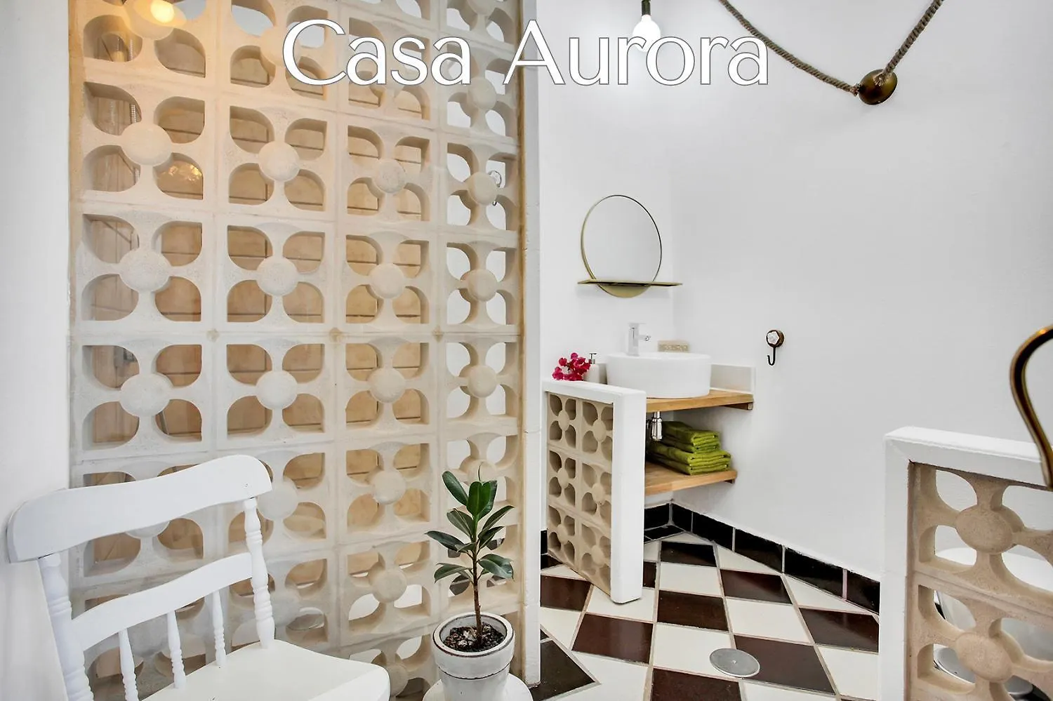 Casa Pilar, Aurora y Tarabilla en Finca Ecológica Teguitar
